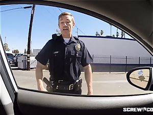 CAUGHT! dark-hued nymph gets busted sucking off a cop